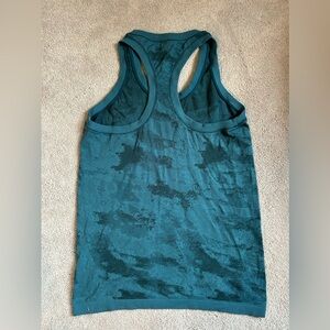 Women’s Athleta Tank Top